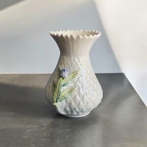 Belleek Thistle Top Vase 5.5” tall blue/purple flowers spiky top Ireland NIB